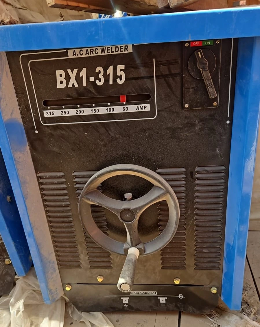 BX1-315 single-phase AC arc welder. - View 3