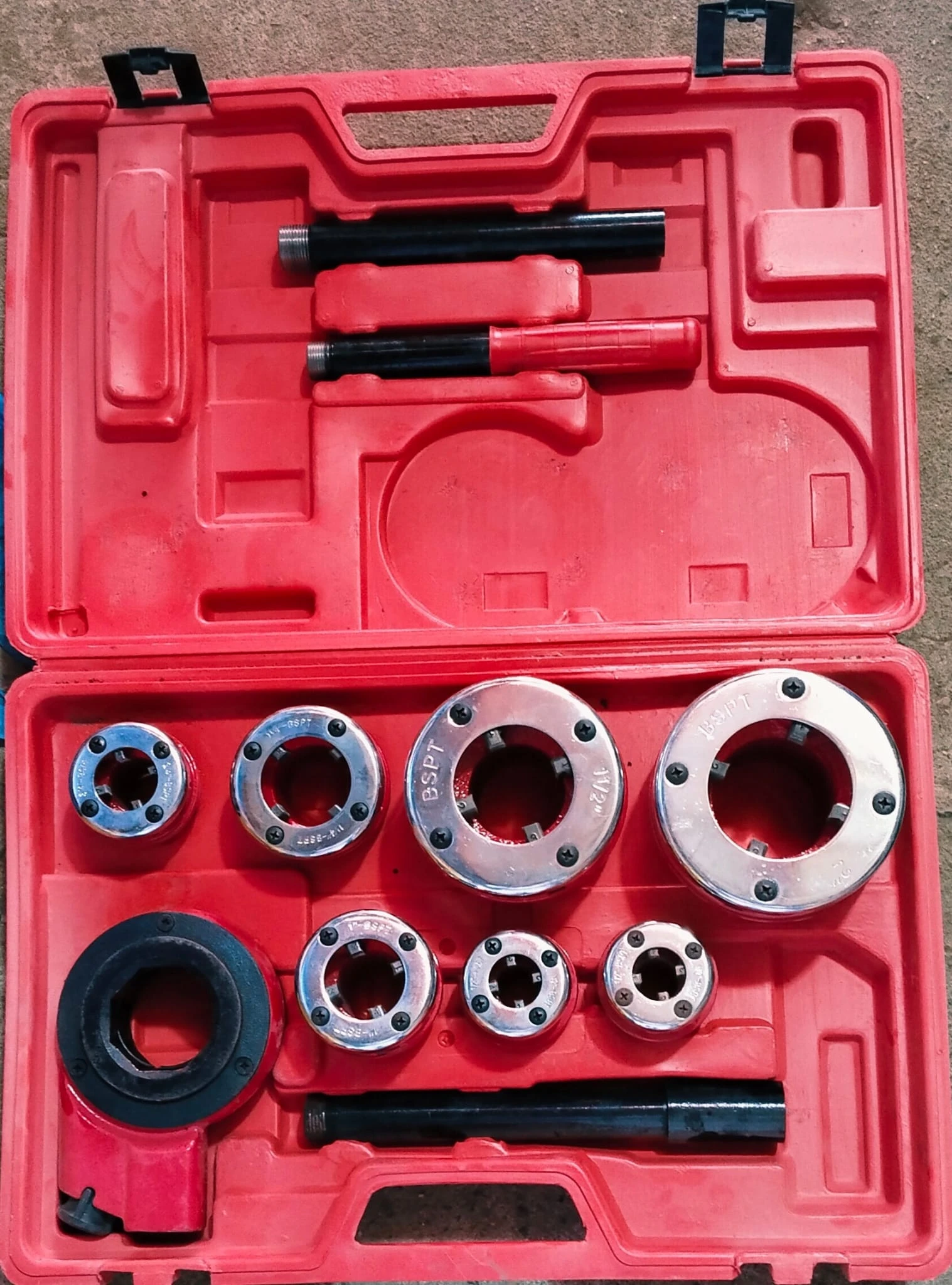 Manual Ratchet Pipe Threader Kit