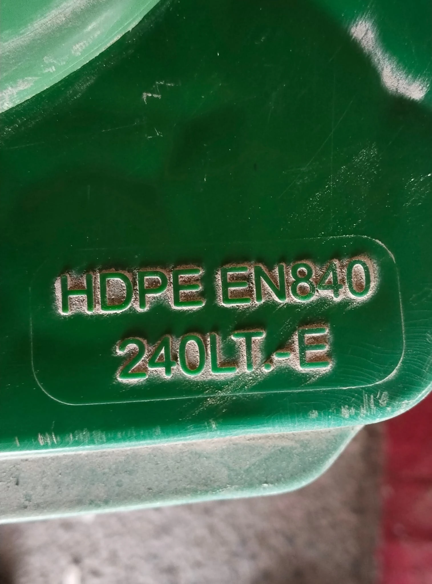 240L Plastic Garbage Bin - View 2