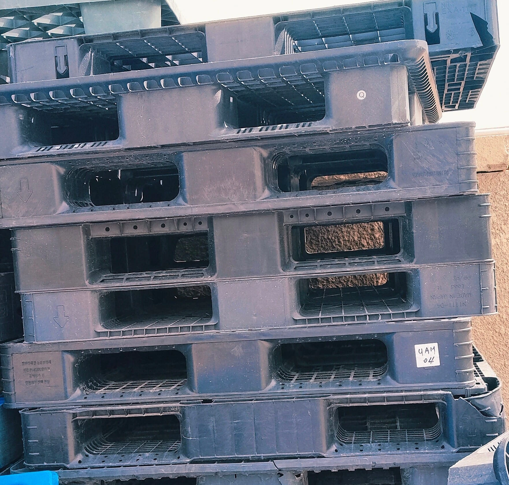 Black Plastic Pallet - View 3